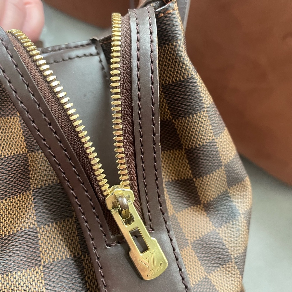 Louis Vuitton Chelsea - Picture 10 of 14